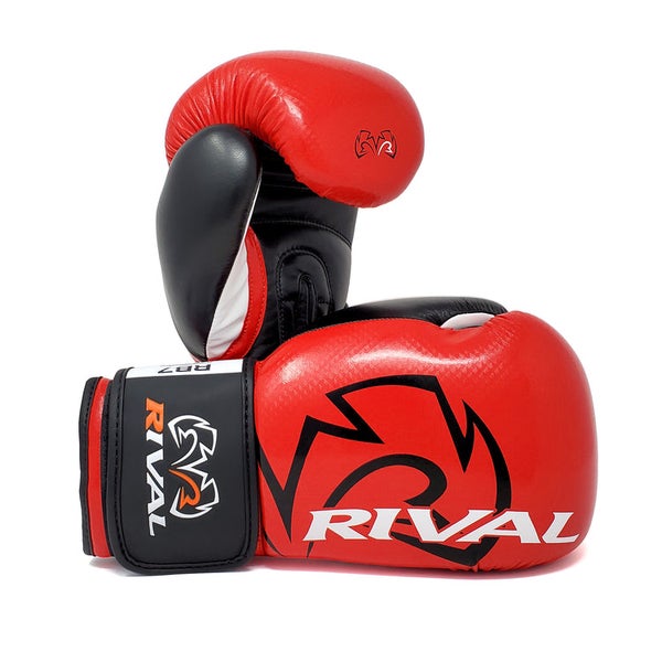 Rival RB7 Fitness Plus (26) - S&auml;kkihanskat -Punainen/ Musta
